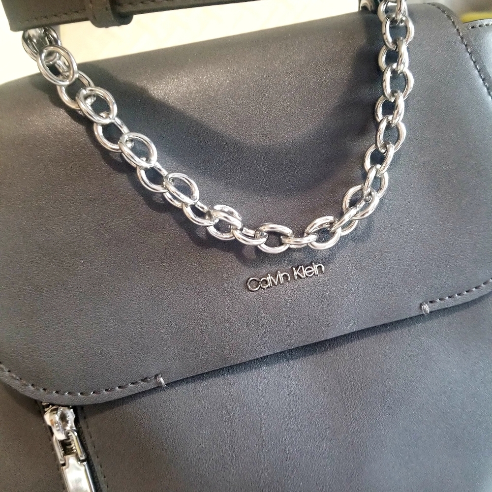 Calvin Klein medium backpack - Picture 2 of 4